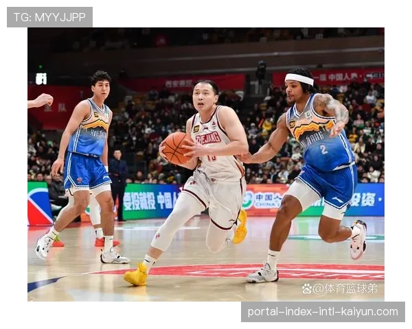 新疆队助攻数据亮眼 团队配合逐渐成型 新疆队助攻数据亮眼 团队配合逐渐成型